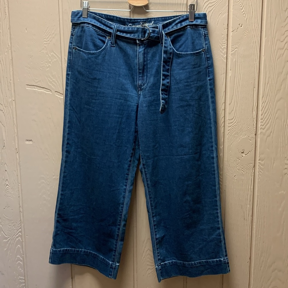 Universal Thread Jeans - Picture 2 of 10